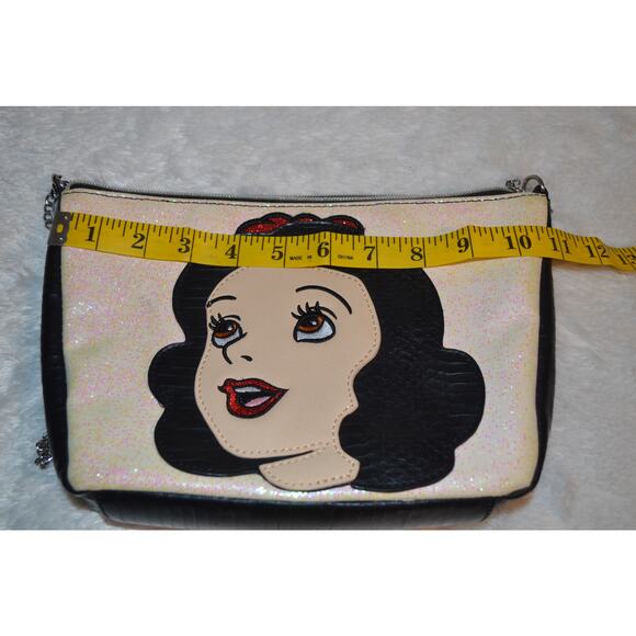 Disney Snow White & Evil Queen Double Sided Shoulder Purse Chain Shoulder Strap - Picture 5 of 6